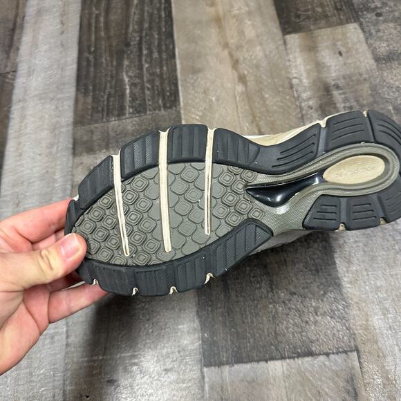 Womens New Balance 990v4 Made in USA Gray Running Shoes W990GL4, Size US 9 - Picture 5 of 16